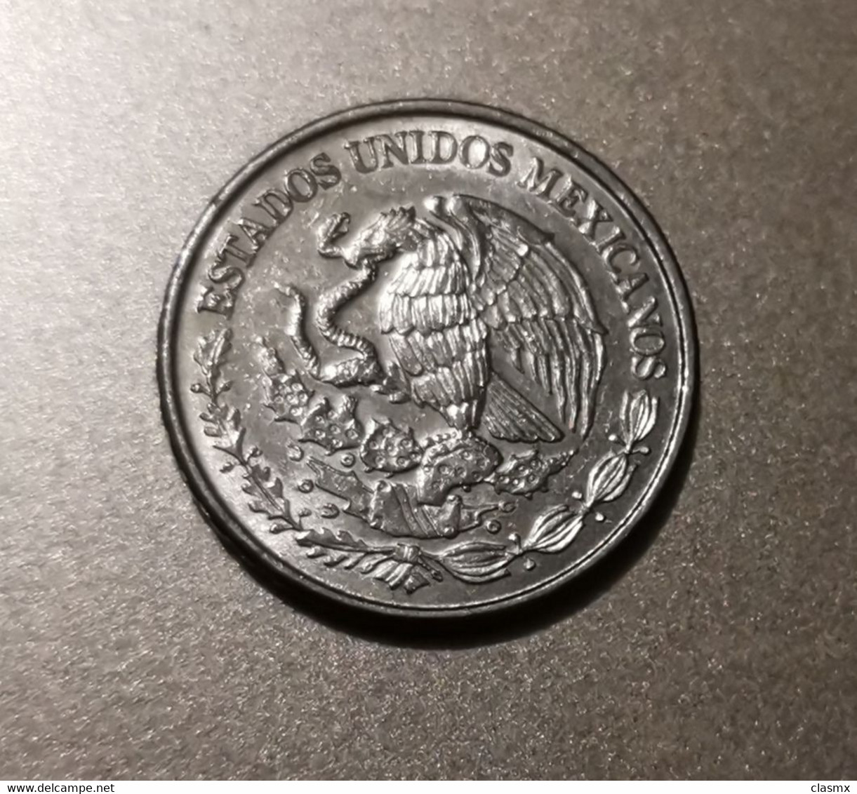 Mexico 50 Cent Small  Used Coin 2017 - Otros – América