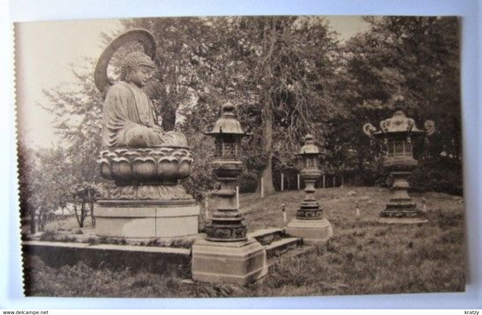 BELGIQUE - HAINAUT - MORLANWELZ - Parc De Mariemont - Lanternes Et Bouddha Japonais - Morlanwelz