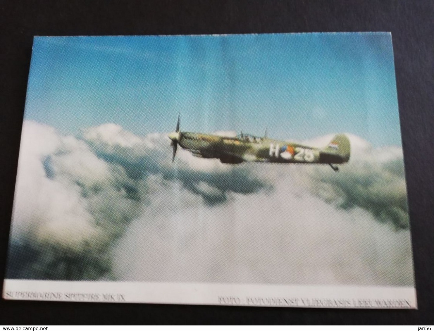 NETHERLANDS  CHIPCARD   2X HFL 5.00   SPITFIRE  AIRPLANES       MINT CARD    ** 6215** - Sin Clasificación