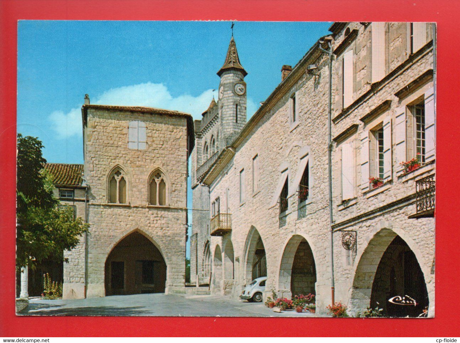 47 - MONFLANQUIN . LA PLACE DE LA MAIRIE - Réf. N°31874 - - Monflanquin