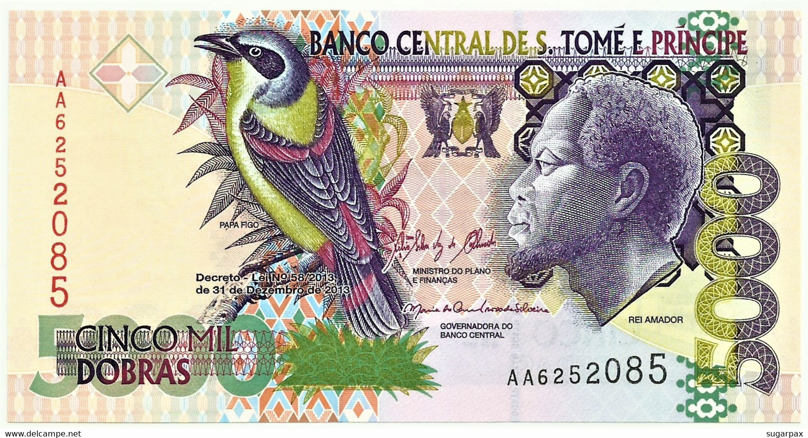SAINT THOMAS & PRINCE - 5000 DOBRAS - 31.12.2013 - P. 65.d - Unc. - Prefix AA - Rei Amador - 5.000 - San Tomé Y Príncipe