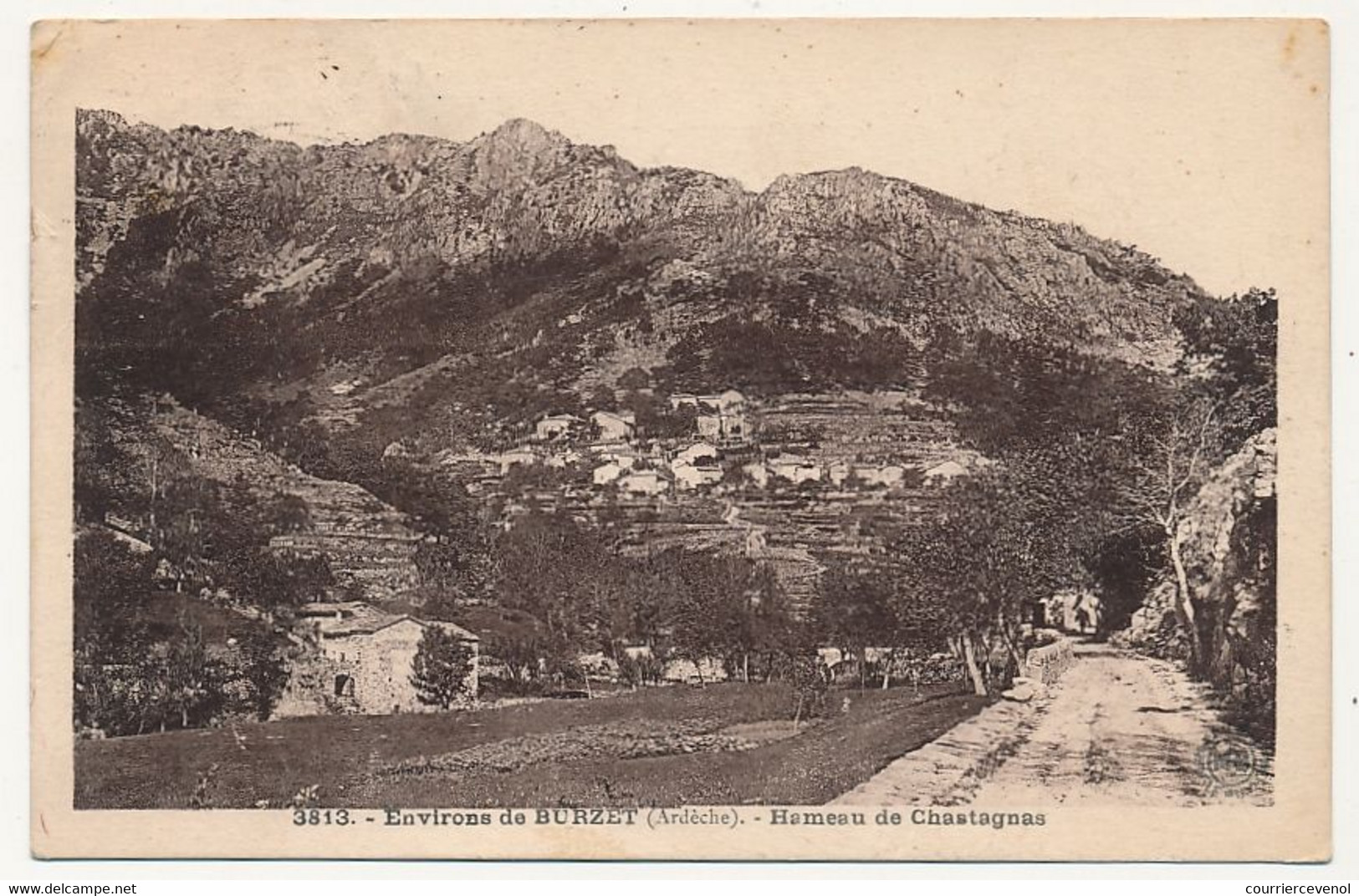 CPA - BURZET (Ardèche) - Environs De .... Hameau De Chastagnas - Autres & Non Classés