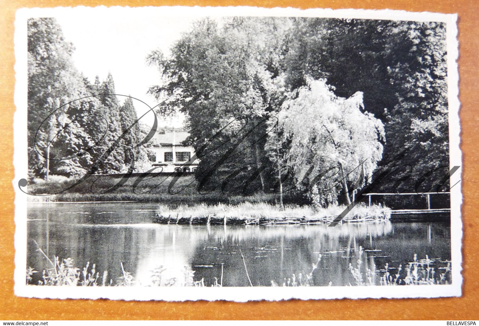 Sint Genesius Rode. Les Sept Fontaines. Vue Sur Le Chateau & Interieur. 2 X Cpa - St-Genesius-Rode