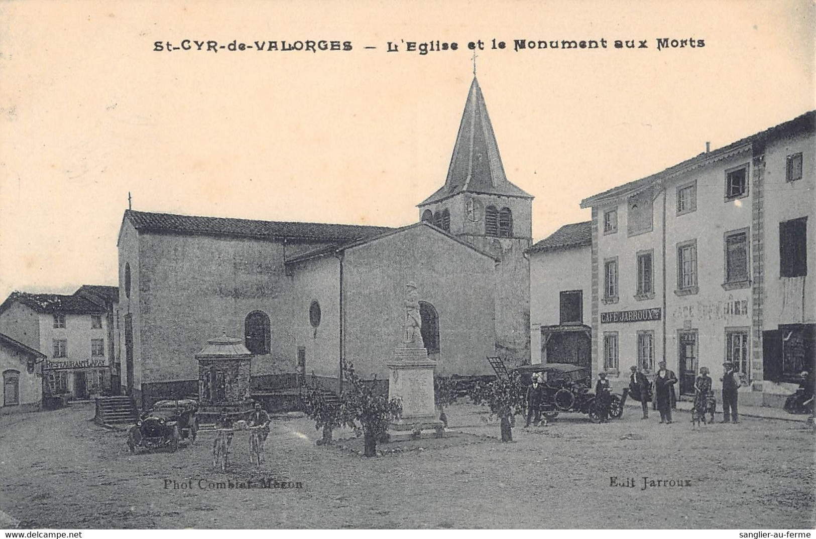 CPA 42 SAINT CYR DE VALORGES L'EGLISE ET MONUMENT AUX MORTS - Autres & Non Classés