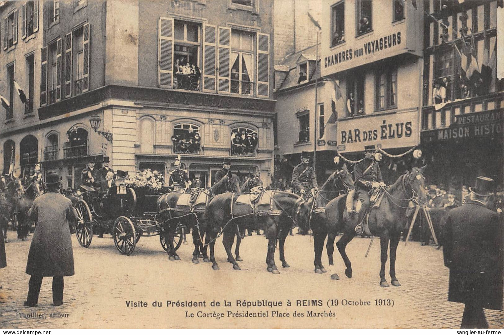 CPA 51 VISITE PRESIDENTIELLE A REIMS 1913 LE CORTEGE PLACE DES MARCHES - Reims