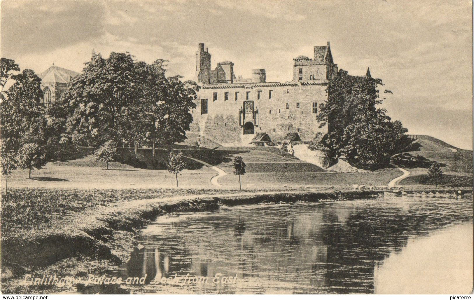 Linlithgow Palace And Loch From East (Valentines) - West Lothian