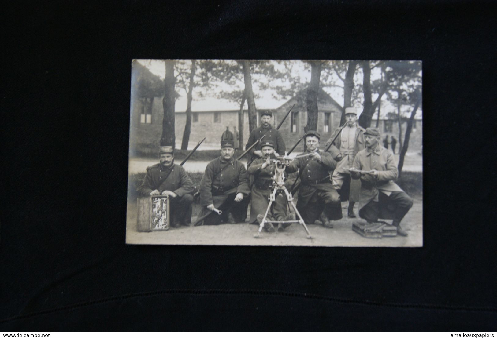 Carte Photo Soldats Du 77e Régiment D'infanterie Avec Mitrailleuse (1916) - 1914-18