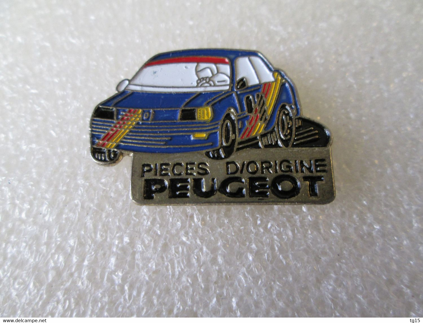 PIN'S   PEUGEOT  309 GTI  PIECES D ORIGINE  PEUGEOT   Version  Metal Cloisonné Sans Epoxy  YOSHINORI - Jaguar