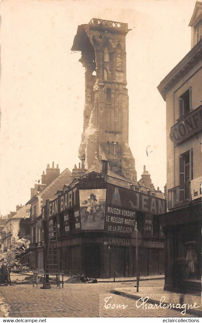 Tours     37         Tour Charlemagne    Carte Photo.  Photographe  Peigne ..  Magasin Jean Bart   (voir Scan) - Tours