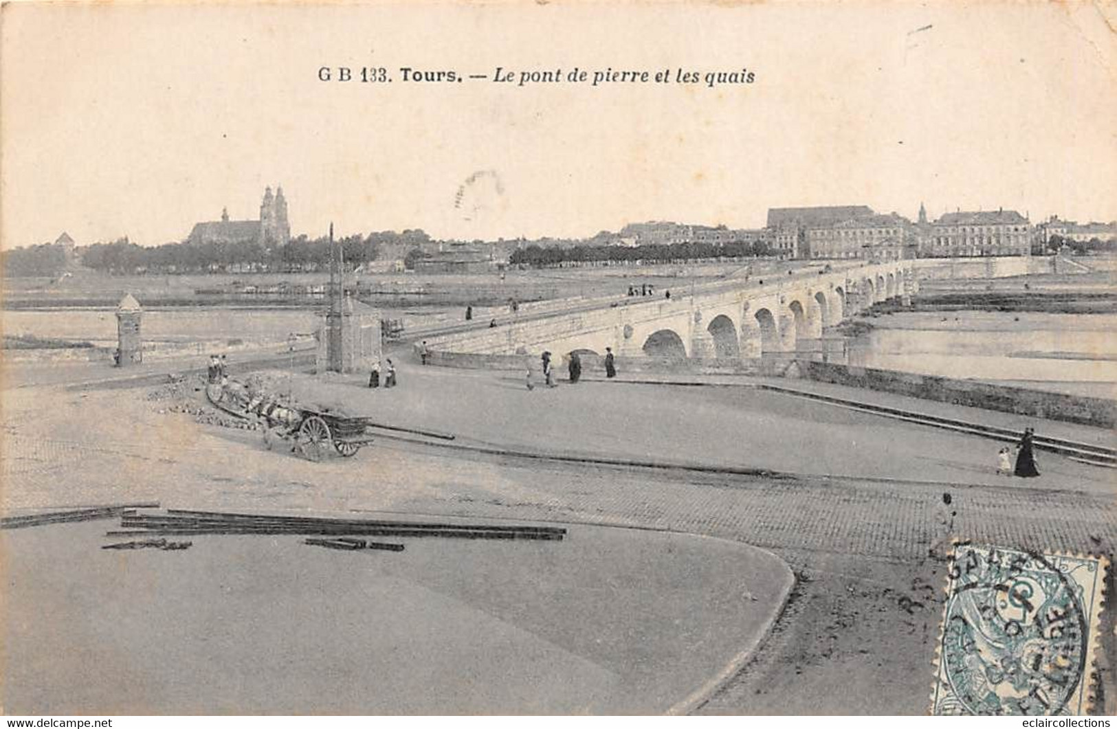 Tours     37       Pont De Pierre Et Le Quais        (voir Scan) - Tours