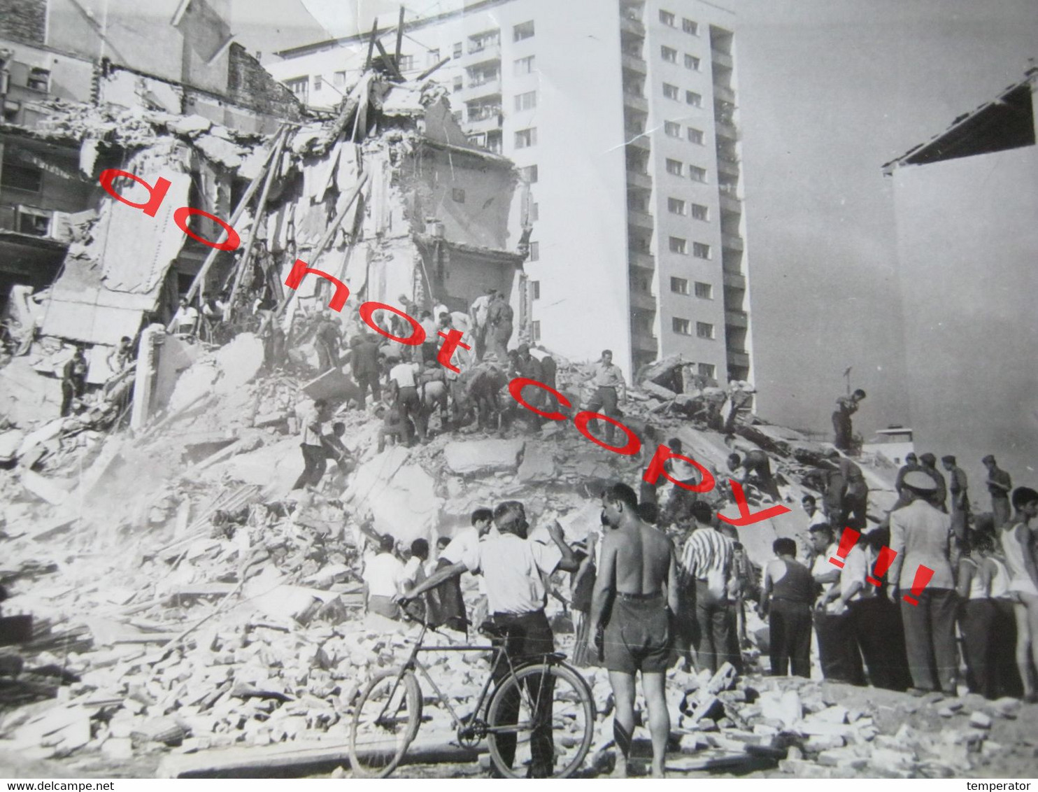 Big Earthquake - FOTO TANJUG Beograd ( 18,1 X 13 Cm ) - Catastrofi