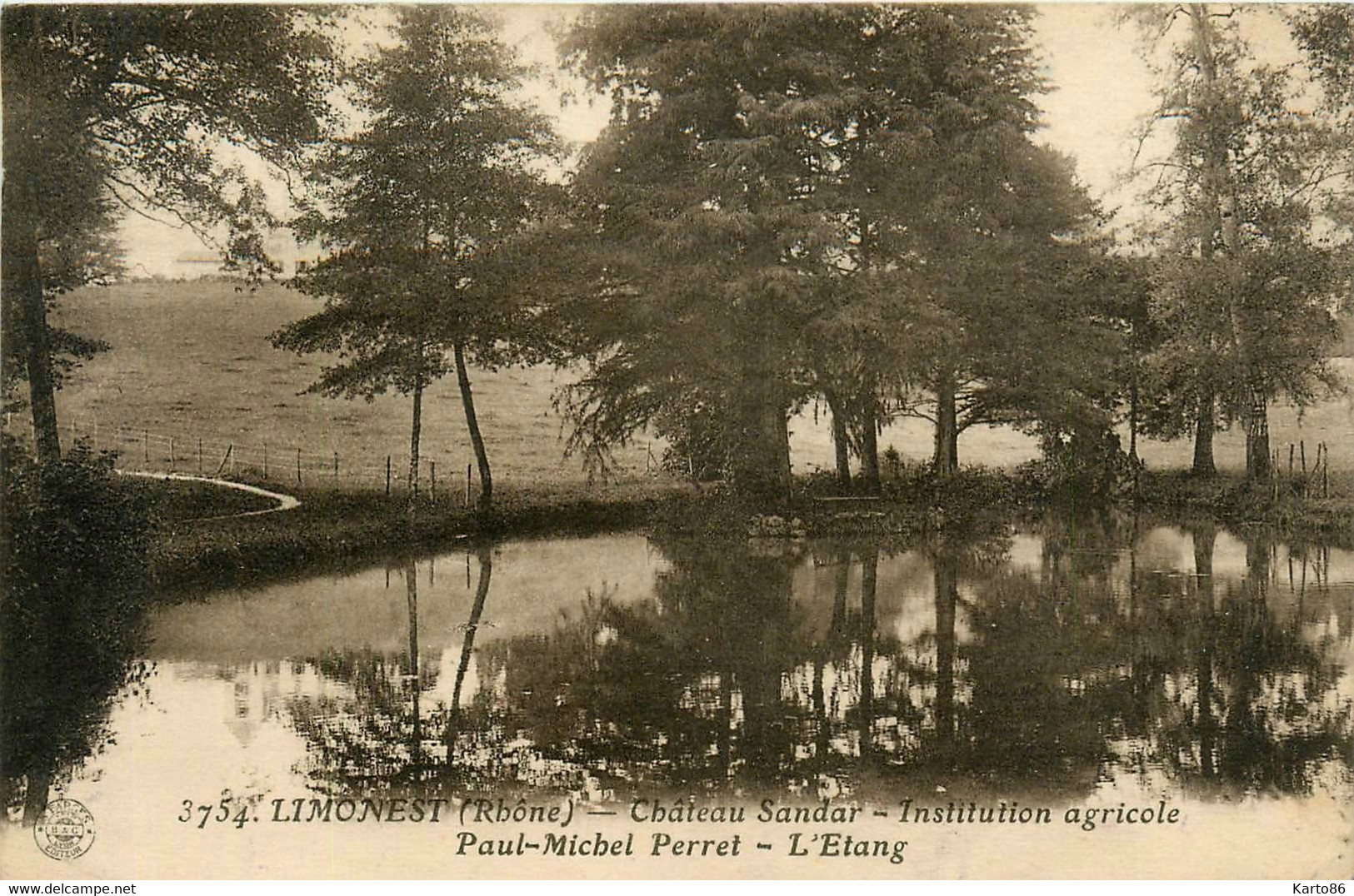 Limonest * Le Château Sandar * Institution Agricole Paul Michel PERRET * L'étang * école - Limonest