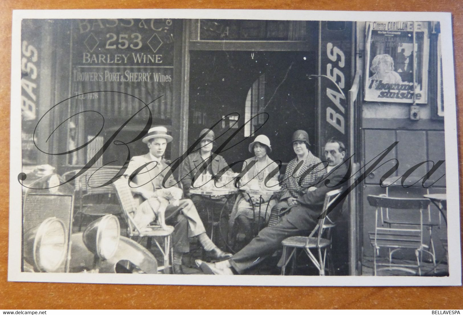 Saint Quentin ?  D02  Carte Photo  Café Bass & Co  Pub Affiche Cinema Carrilon "l'homme Sinistre" RPPC - Saint Quentin