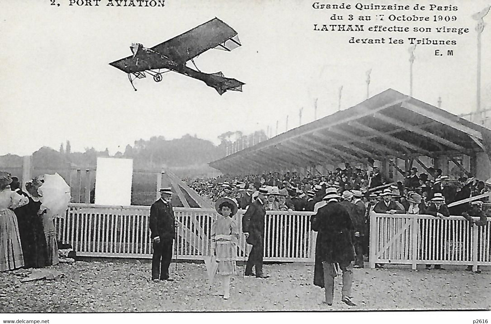 PORT- AVIATION -  GRANDE QUINZAINE DE PARIS DU 3 AU 17 OCTOBRE - LATHAM EFFECTUE SON VIRAGE DEVANT LES TRIBUNES - Meetings