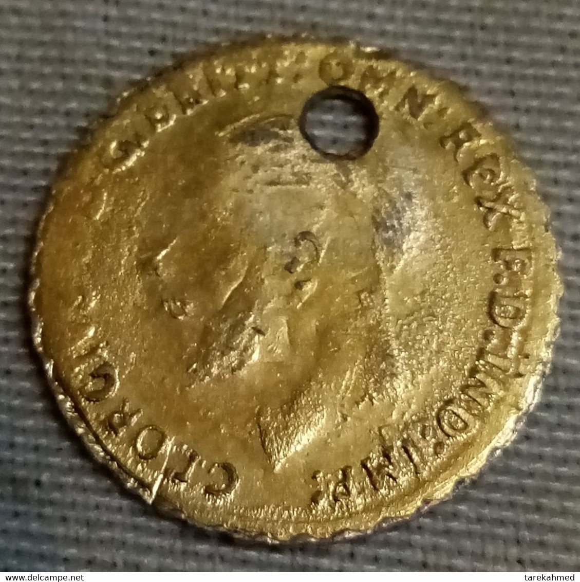 Egypt .. Vintage Golden Token Of King George V ..minted In Cairo  , Agouz - Royal / Of Nobility