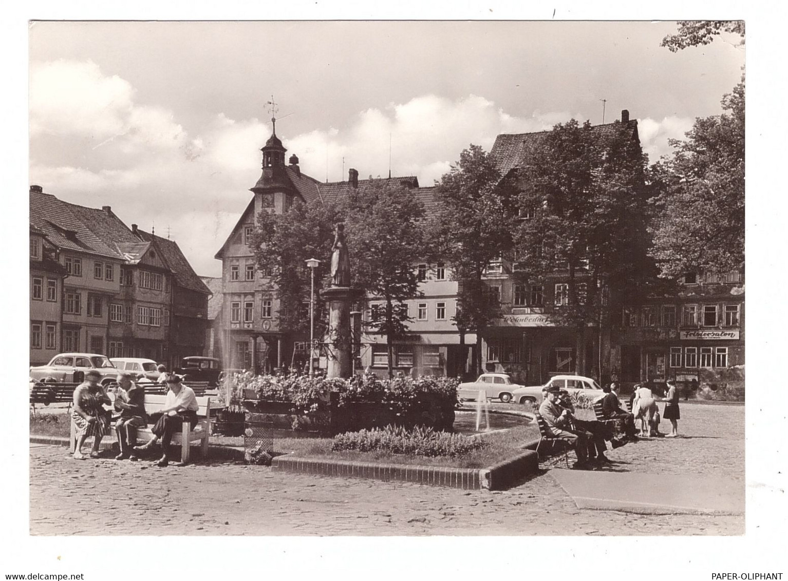 0-6056 SCHLEUSINGEN, Brunnen Am Rathaus, Trabbis, 1967 - Schleusingen