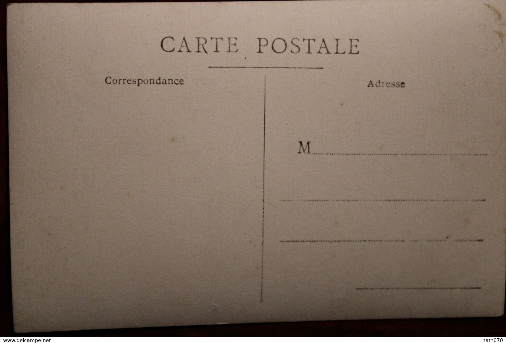 Carte Photo 1900's CPA Ak Animée Homme Près Machine Artisanat Artisan - Artisanat