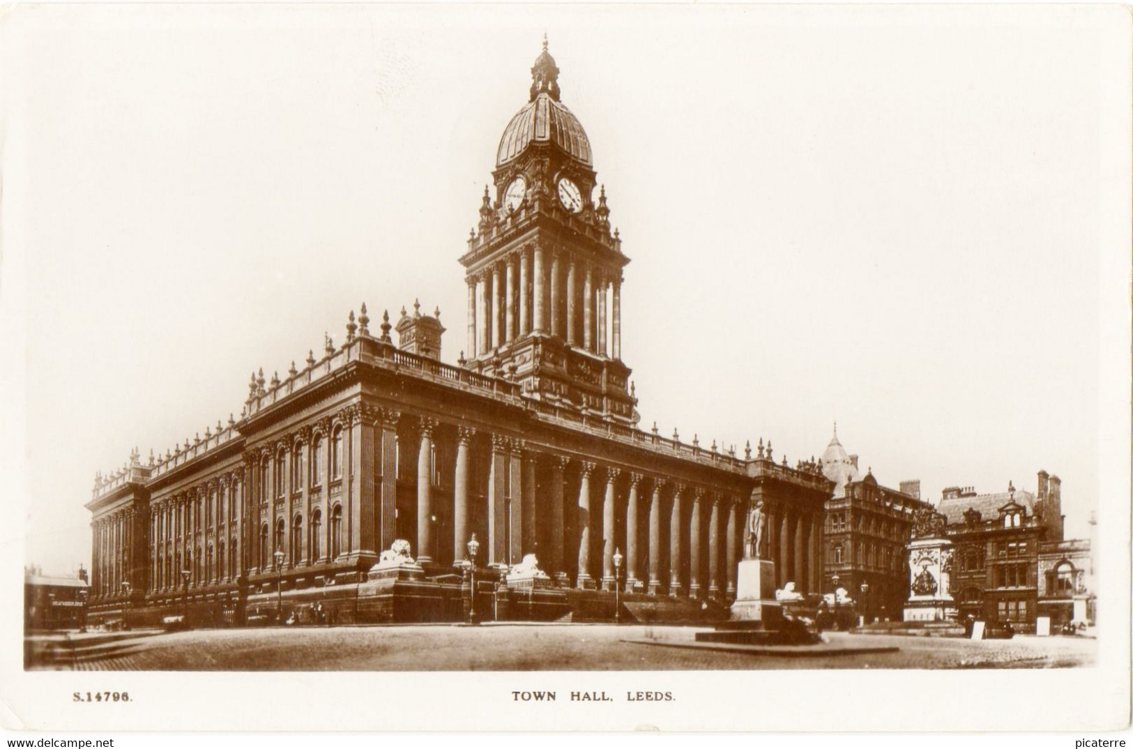 Town Hall, Leeds 1927 (Kingsway Real Photo Series S14796) - Leeds