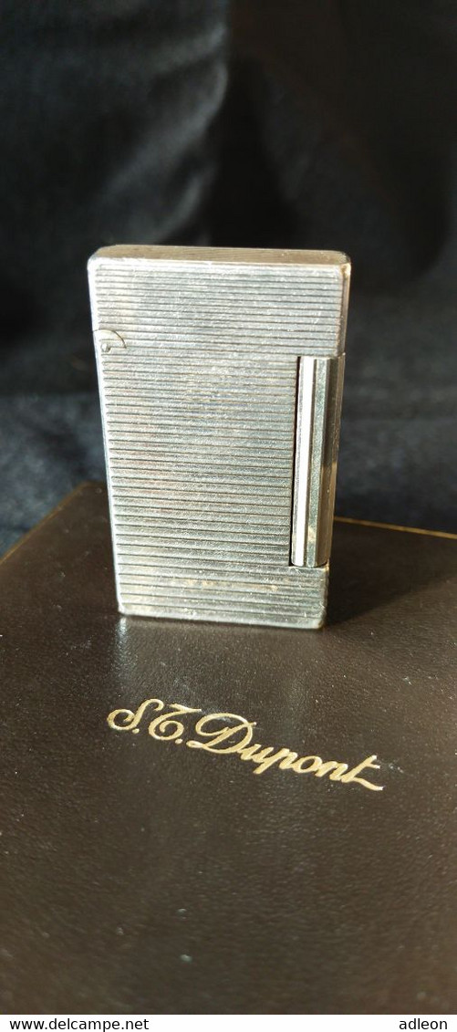 Briquet Dupont Modèle LD-Lady Plaqué Argent (stries Horizontales) RARE - Dupont