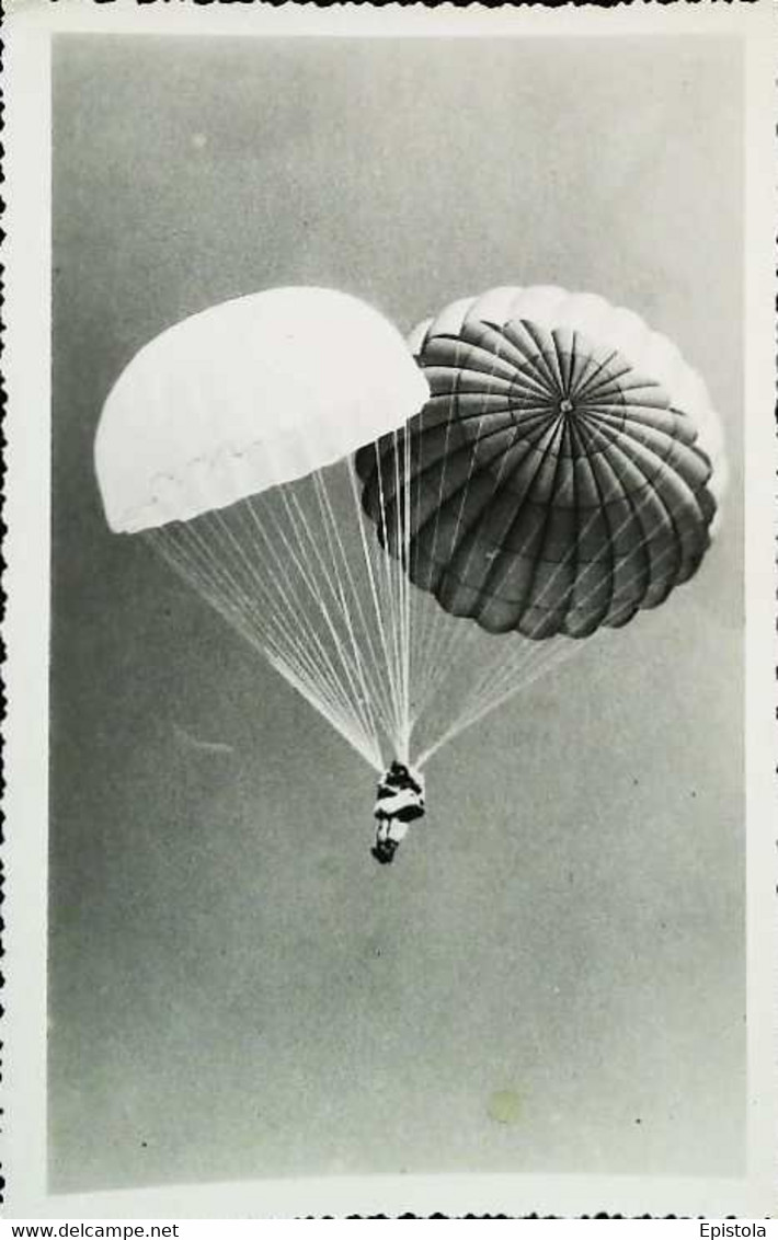► Camp D'Astra PAU PARACHUTISME - Ancienne Carte Photo (14x9 Cm) Du Stagiare 147eme Promotion  3eme Stick - Parachutisme