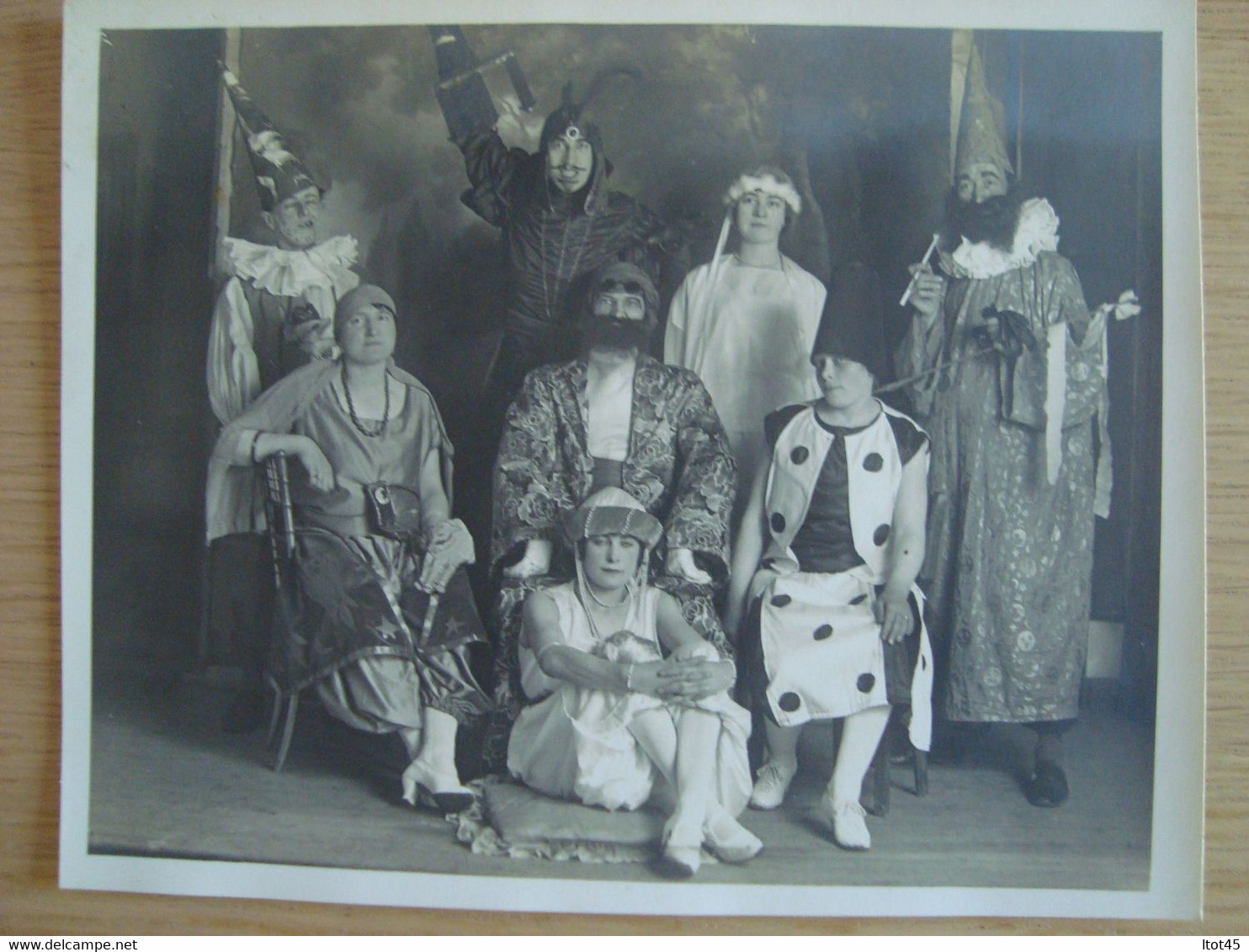 LOT DE 3  PHOTOS THEATRE COSTUME - Anonyme Personen