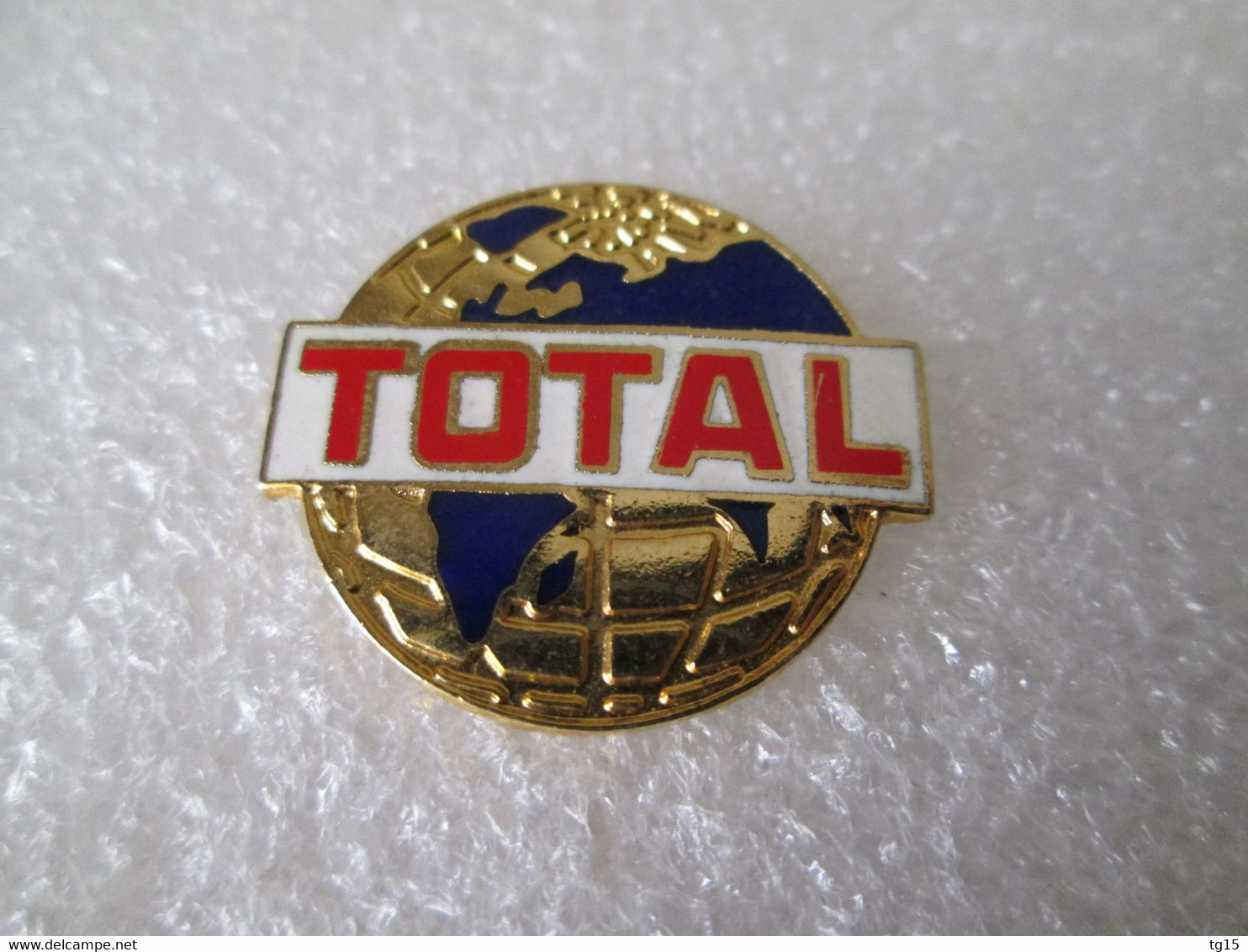 PIN'S    TOTAL   BLEU    Version Email Grand Feu  ARCANE - Fuels