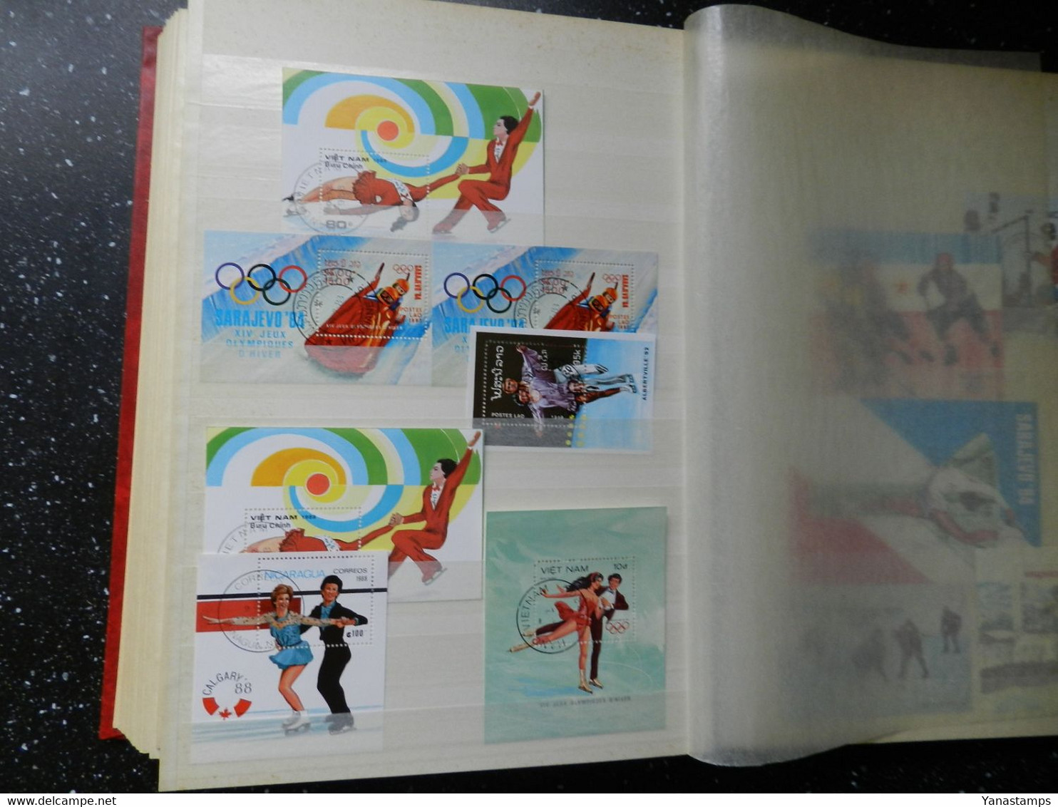 Wintersports/Olympics : stockbook full of stamps with 120+ blocks/sheetlets, CHEAP !!!