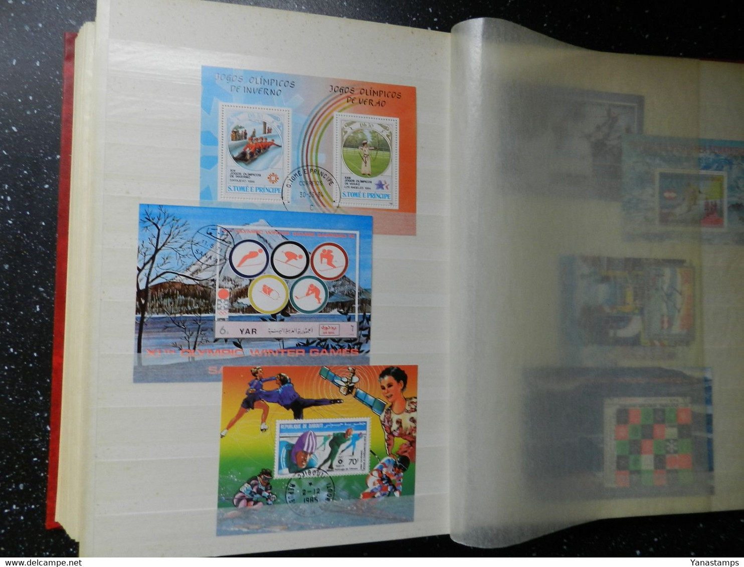 Wintersports/Olympics : stockbook full of stamps with 120+ blocks/sheetlets, CHEAP !!!