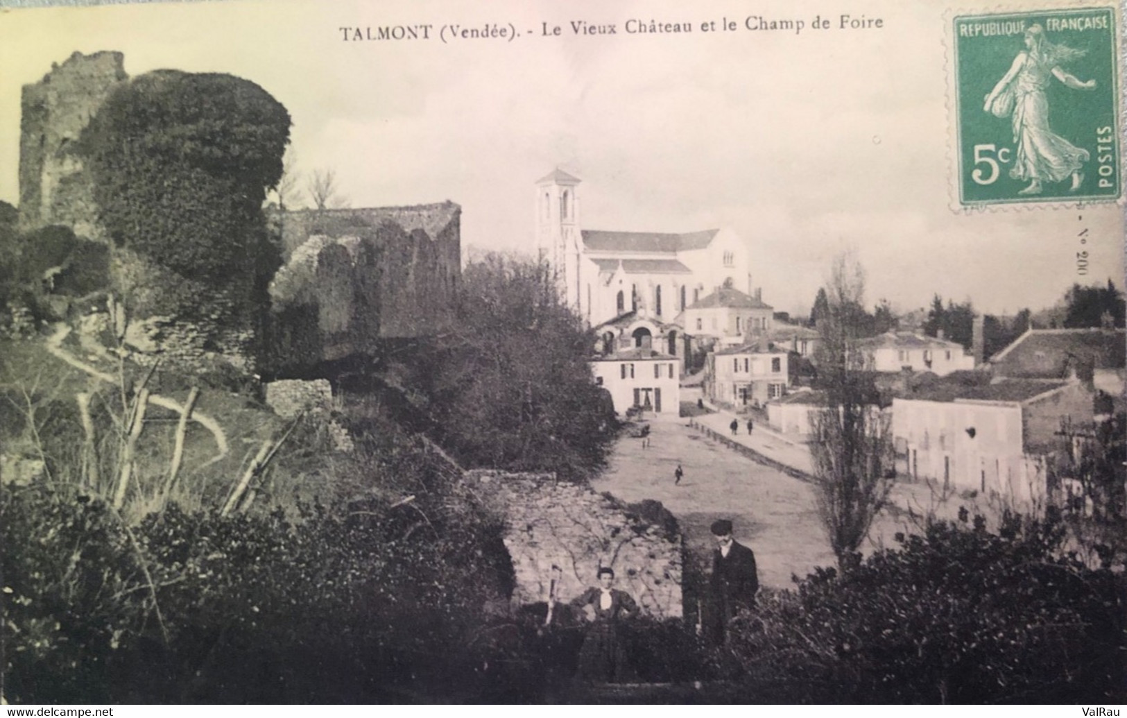 Talmont, Vieux Château Et Champ De Foire - Talmont Saint Hilaire