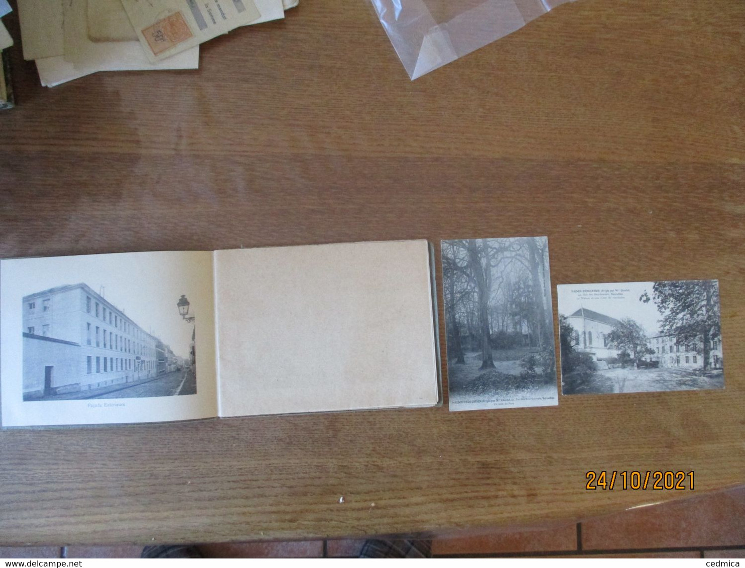 VERSAILLES MAISON D'EDUCATION DIRIGEE PAR MADAME CHARLOT 42 42 RUE DES BOURDONNAIS  8 PAGES ET 2 CARTES POSTALES - Ile-de-France