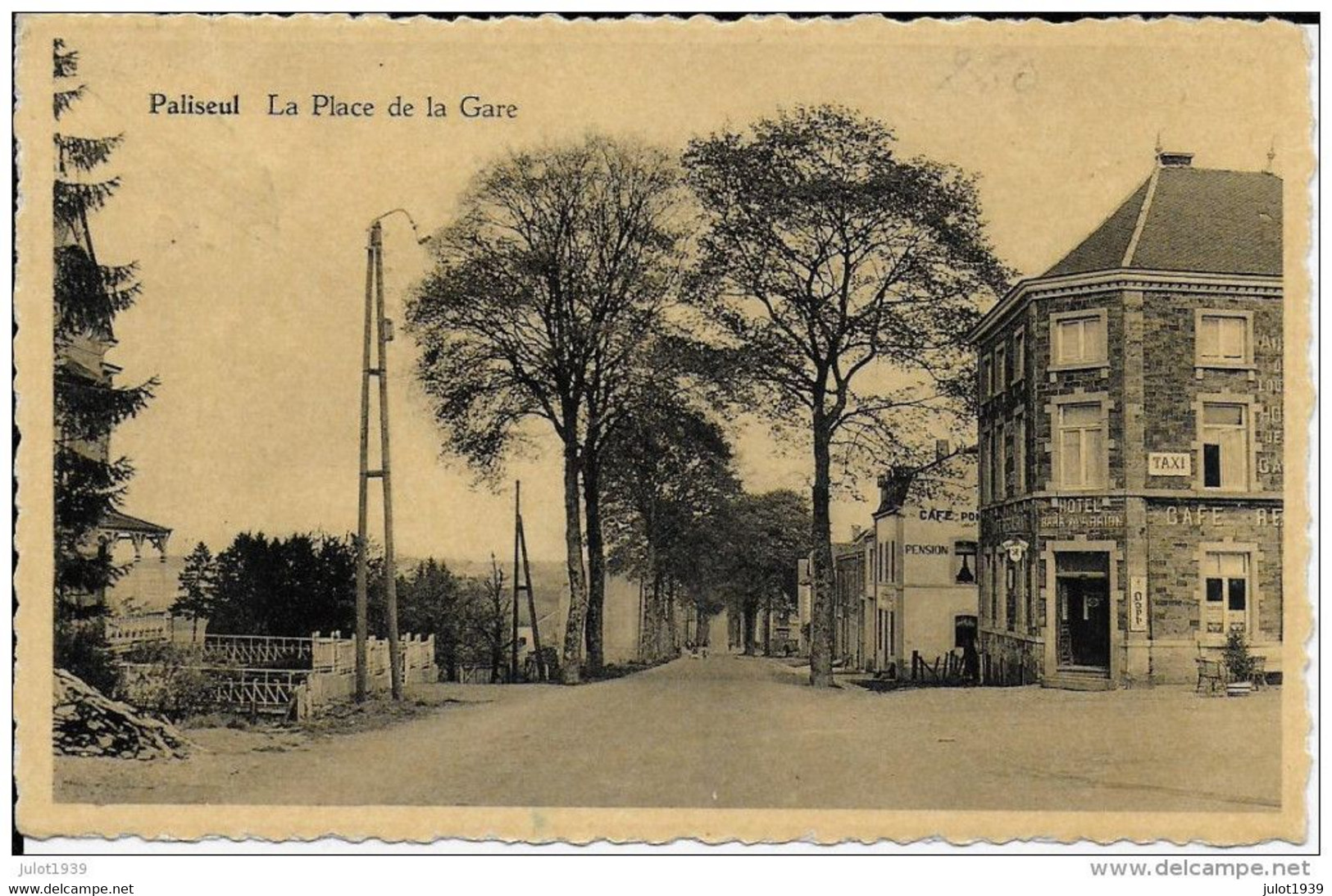-50% . PALISEUL ..-- Place De La GARE . Vers UCCLE ( Mr Mme H. GELDERS ) . Voir Verso . - Paliseul