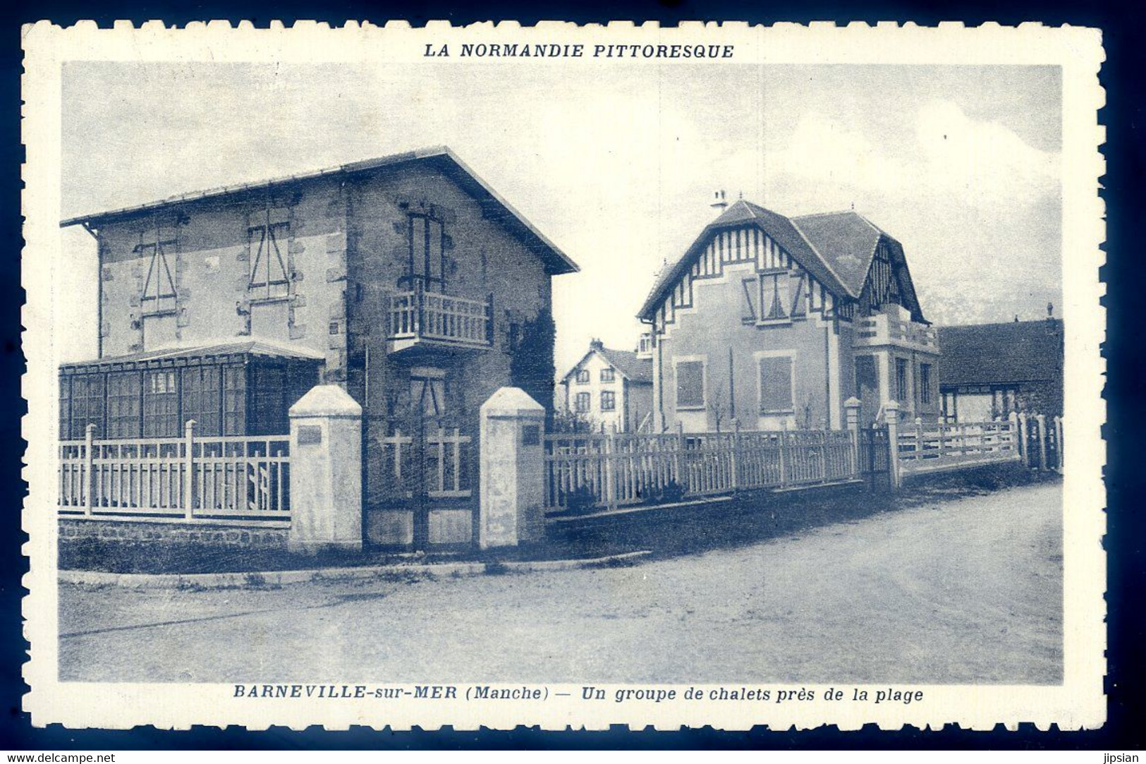 Cpa Du 50 La Normandie Pittoresque --  Barneville Sur Mer -- Un Groupe De Chalets Près De La Plage SPT21-52 - Barneville