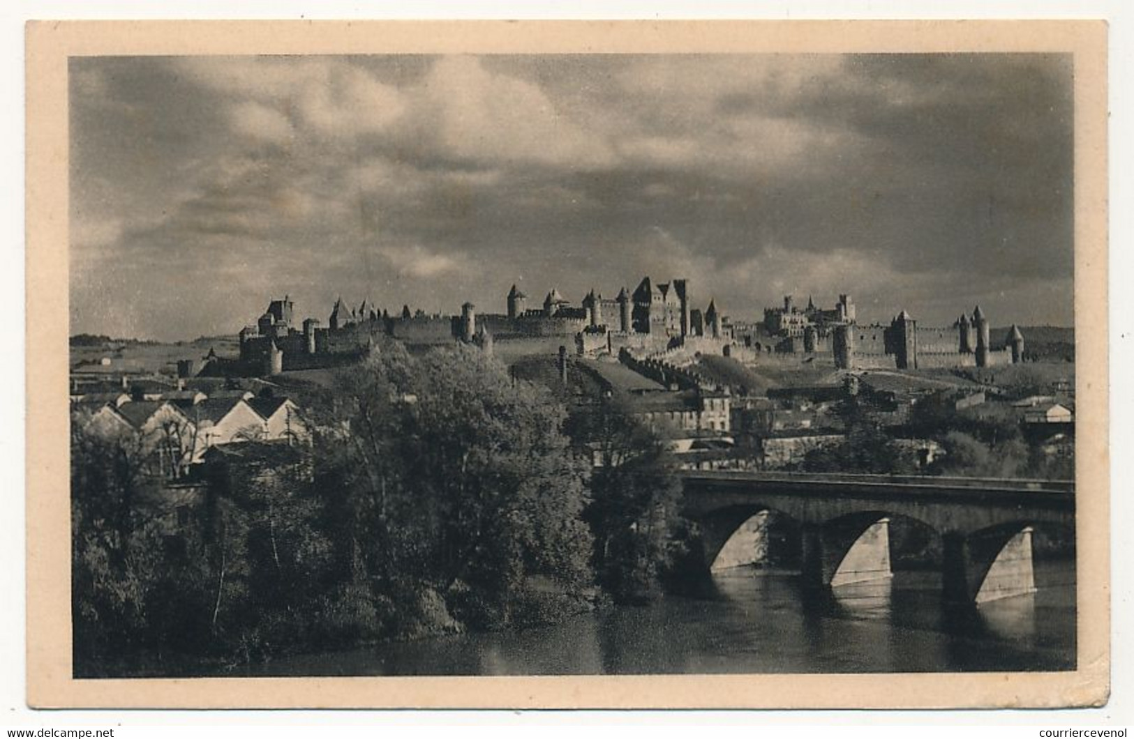 FRANCE - CPA Illustrée Ayant Voyagé Pour OFLAG IVD - Censeur Geprüft 9 - De Carcassonne 4/11/1940 - Guerre De 1939-45