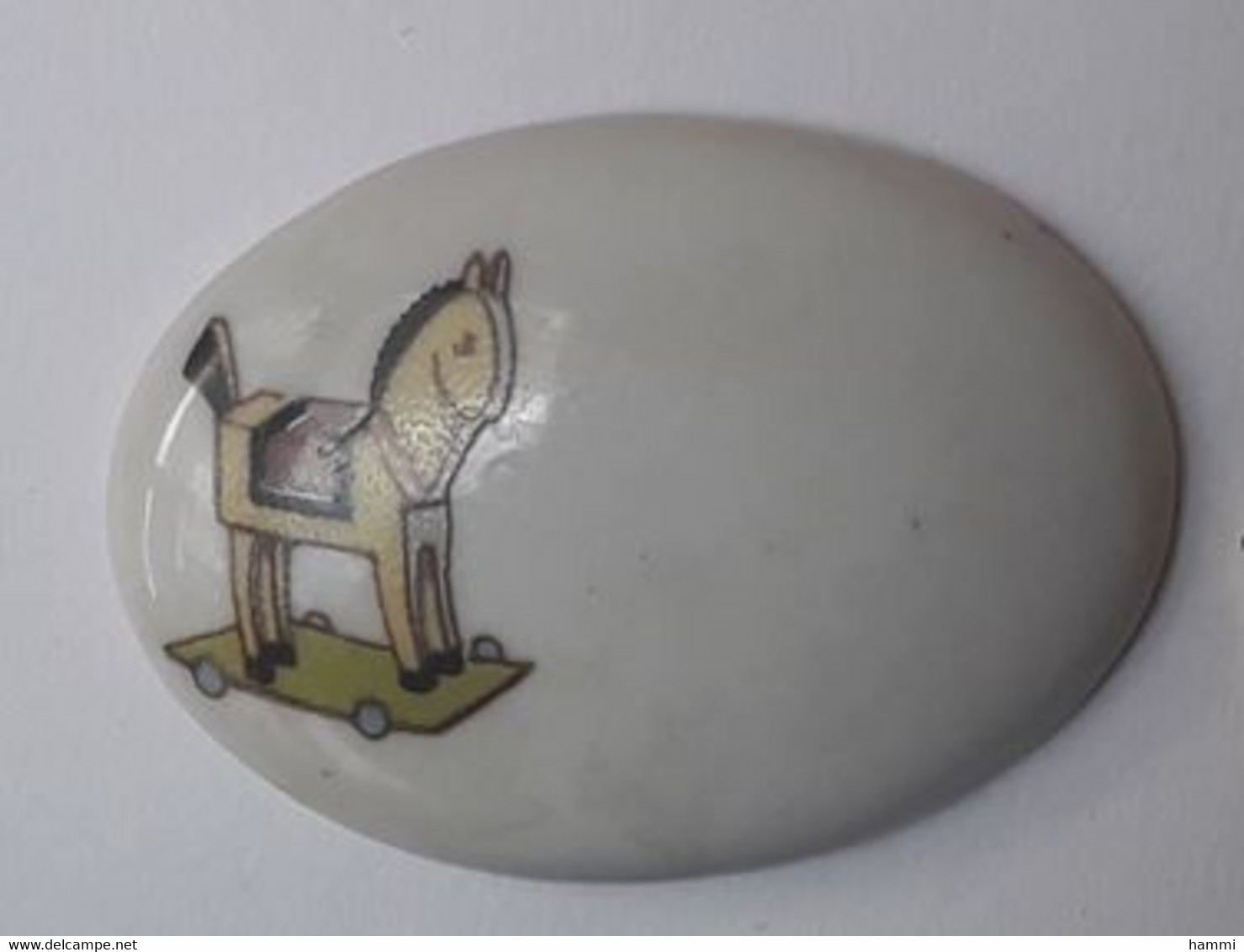 AB356 Pin's Jouet Cheval à Bascule / Cheval D'arçon Pour Enfant Qualité Porcelaine Non Signé Achat Immédiat - Jeux