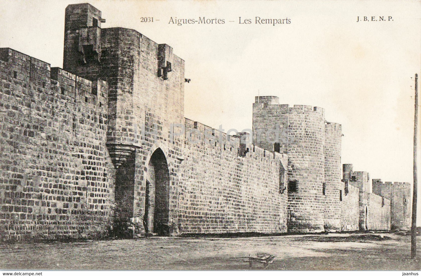 Aigues Mortes - Les Remparts - 2031 - Old Postcard - France - Unused - Aigues-Mortes