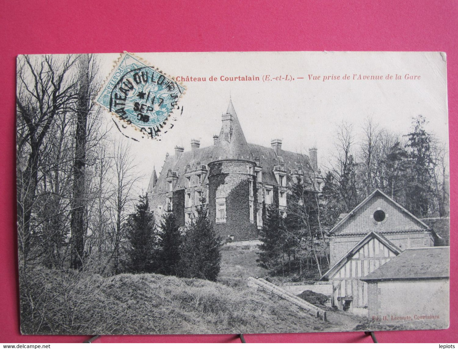 28 - Château De Courtalain - Vue Prise De L'Avenue De La Gare - CPA 1905 En Très Bon état - R/verso - Courtalain