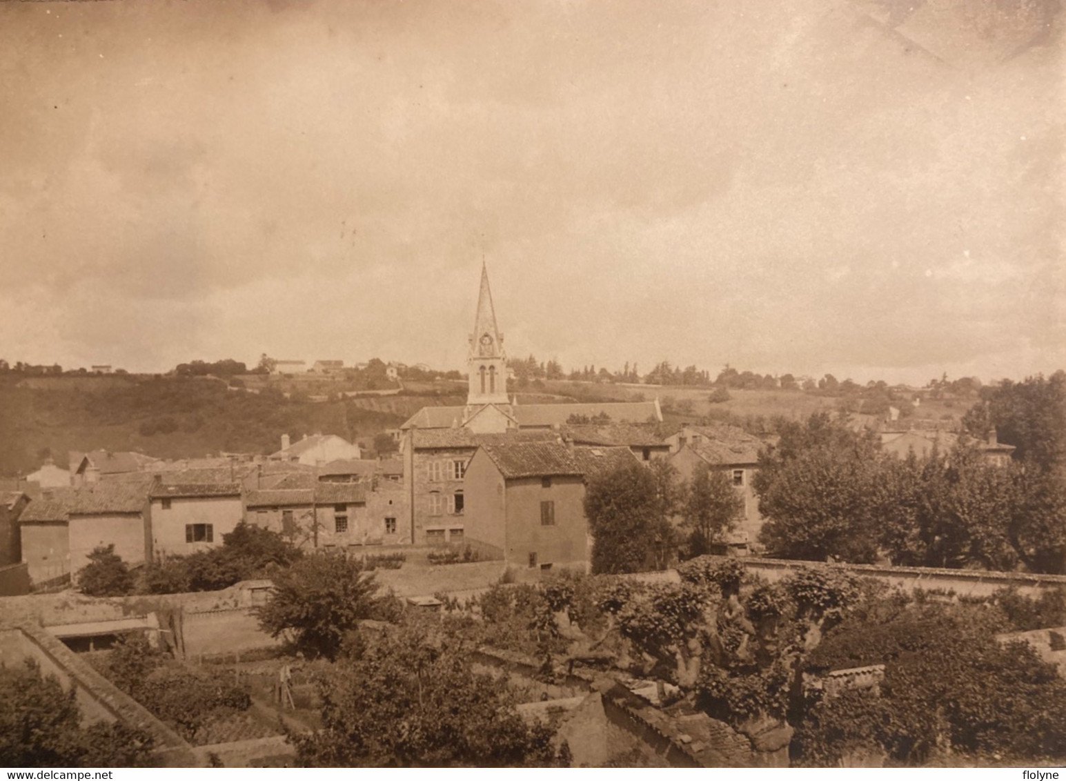 Brignais - Photo Ancienne - 1933 - Une Vue Du Village Et L’église - Brignais