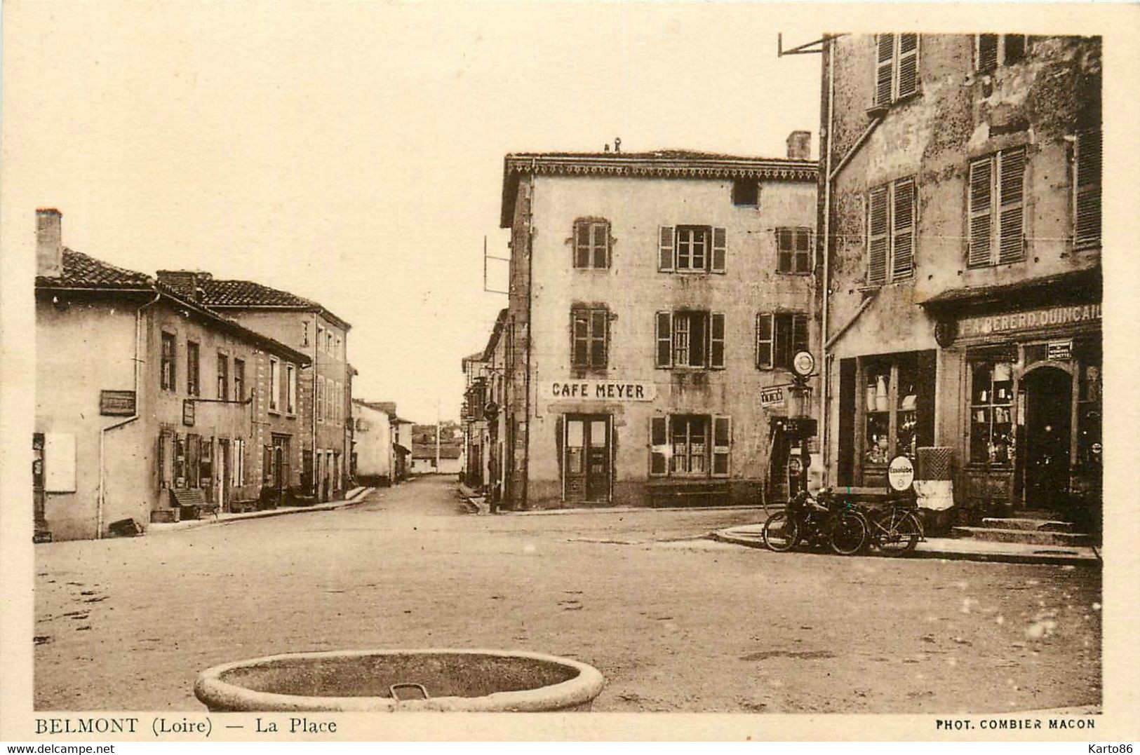 Belmont * La Place Du Village * Café MEYER * Moto Motocyclette Ancienne * Pompe à Essence * Quincaillerie BERERD - Belmont De La Loire