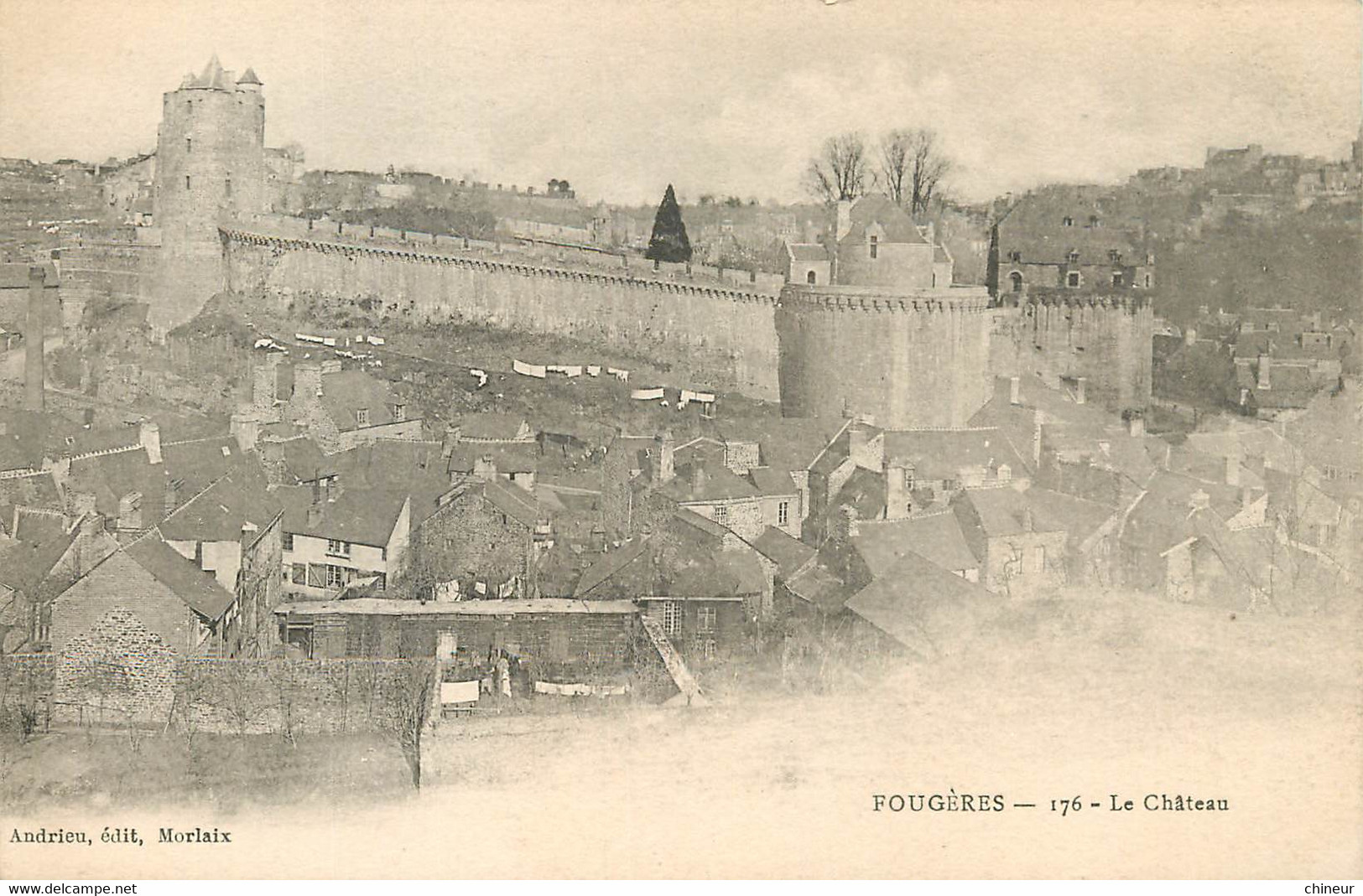 FOUGERES LE CHATEAU - Fougeres