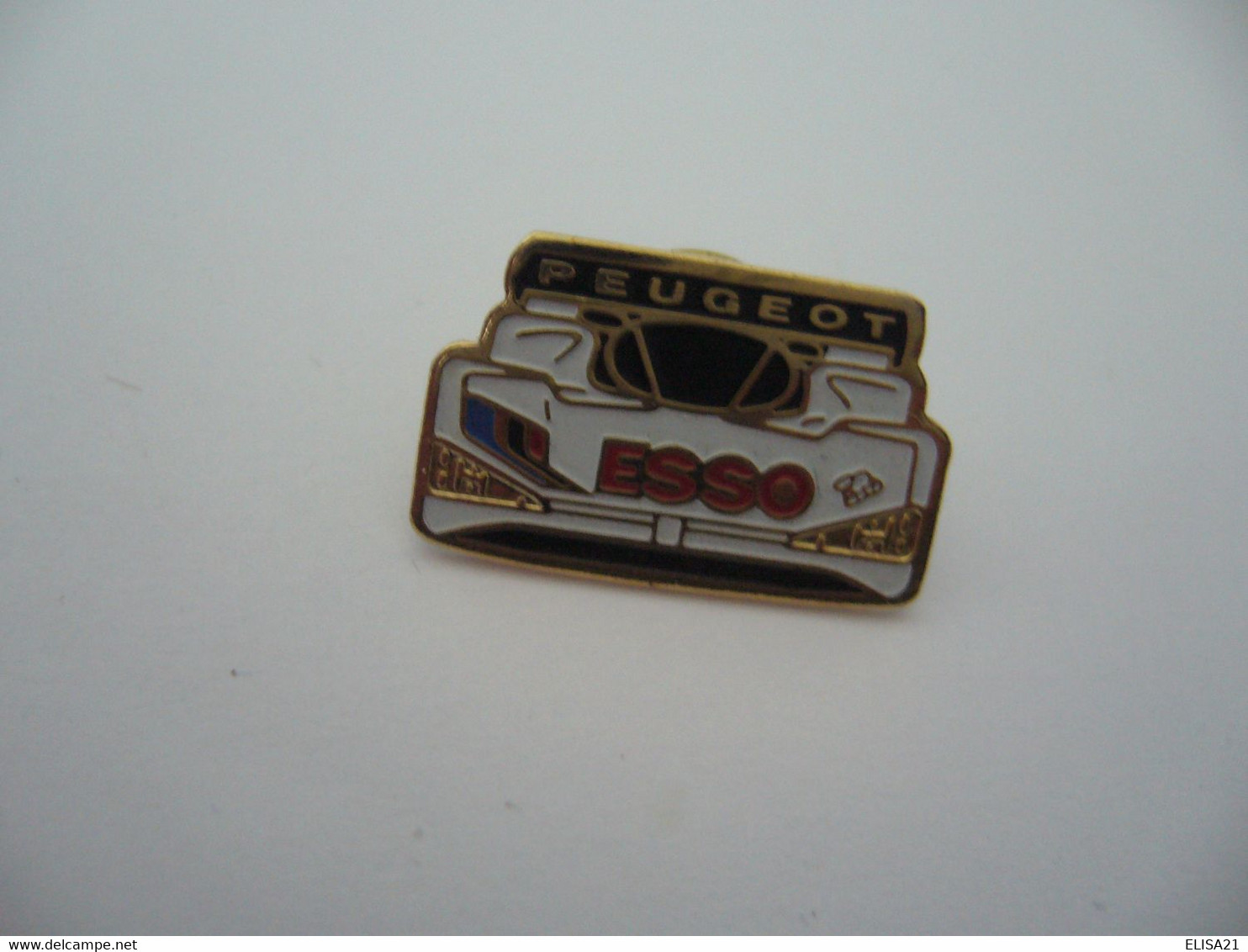 PIN'S PINS PIN PIN’s ピンバッジ  PEUGEOT ESSO - Peugeot