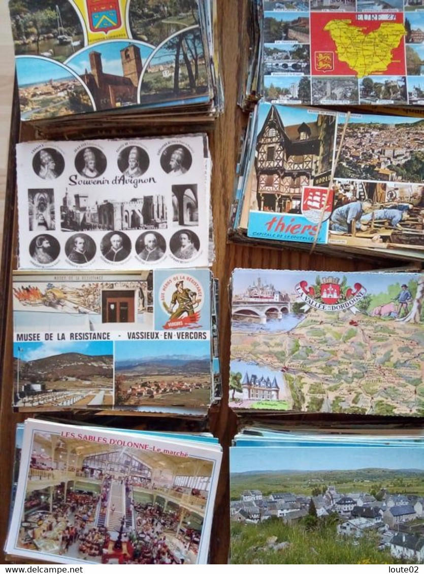 LOT DE 1200 CARTES DE FRANCE - 500 Postcards Min.