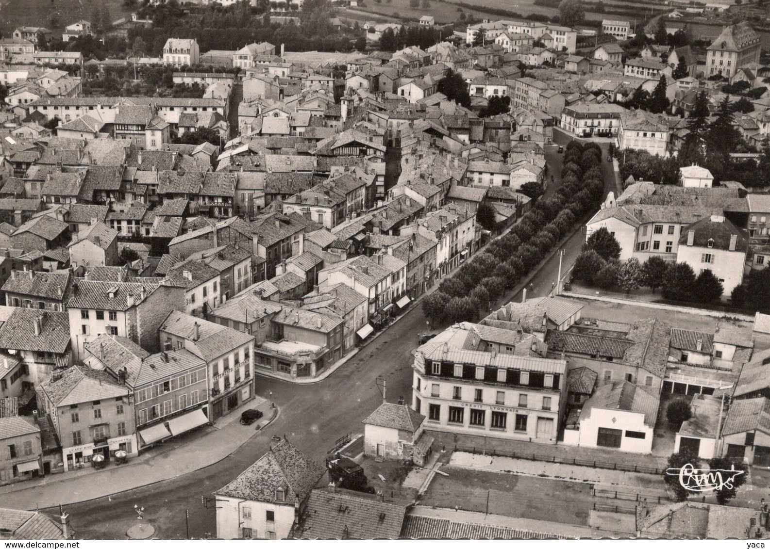 Charlieu Vue Aérienne De La Ville Et Le Boulevard Jacquard - Charlieu