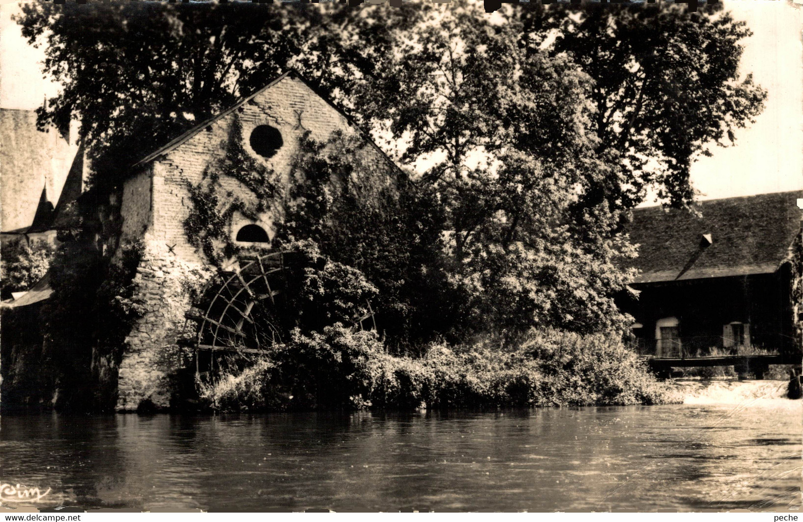 N°86811 -cpsm Bazouges Sur Le Loir -vieux Moulin Sur Les Bords Du Loir- - Wassermühlen