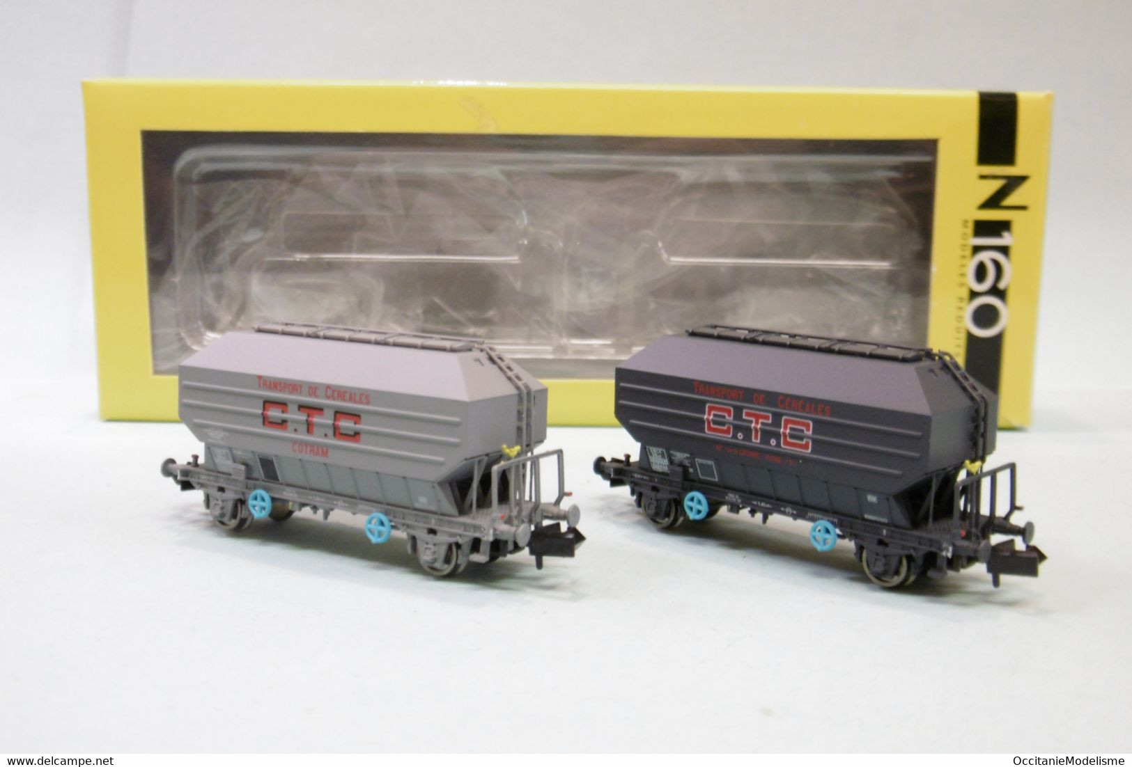 N160 - 2 Wagons CEREALIERS CTC SNCF ép. III Réf. NC24002 BO N 1/160 - Goods Waggons (wagons)