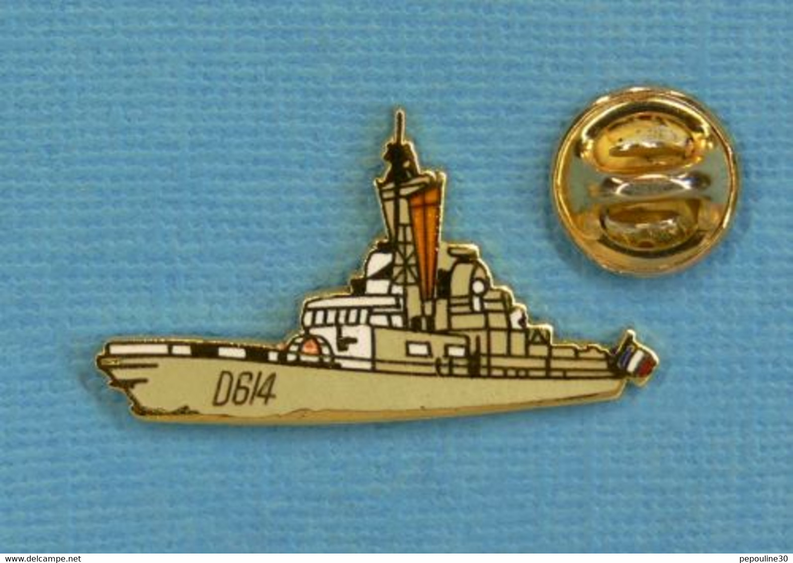 1 PIN'S //  ** LA FRÉGATE " LE CASSARD " D614 / NAVIRE MILITAIRE FRANÇAIS ** . (GF Groupe FIA) - Militaria