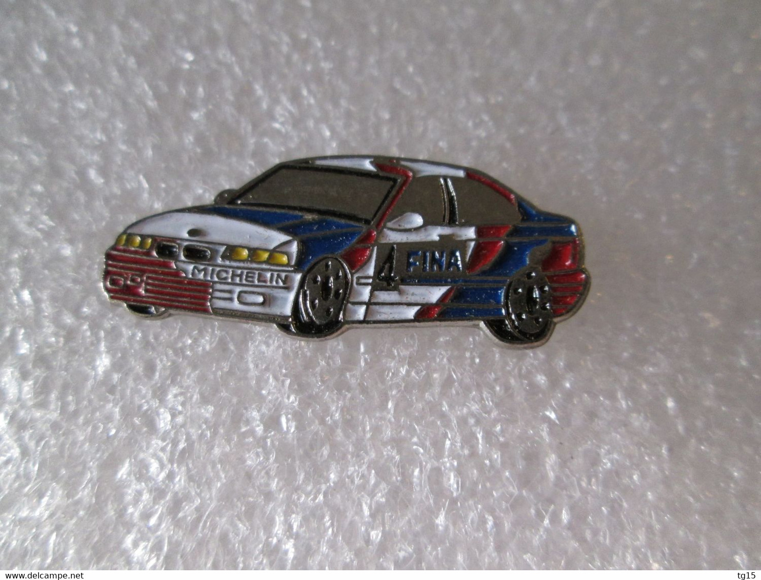 PIN'S    BMW   SERIE 3  SUPERTOURISME  FINA - BMW