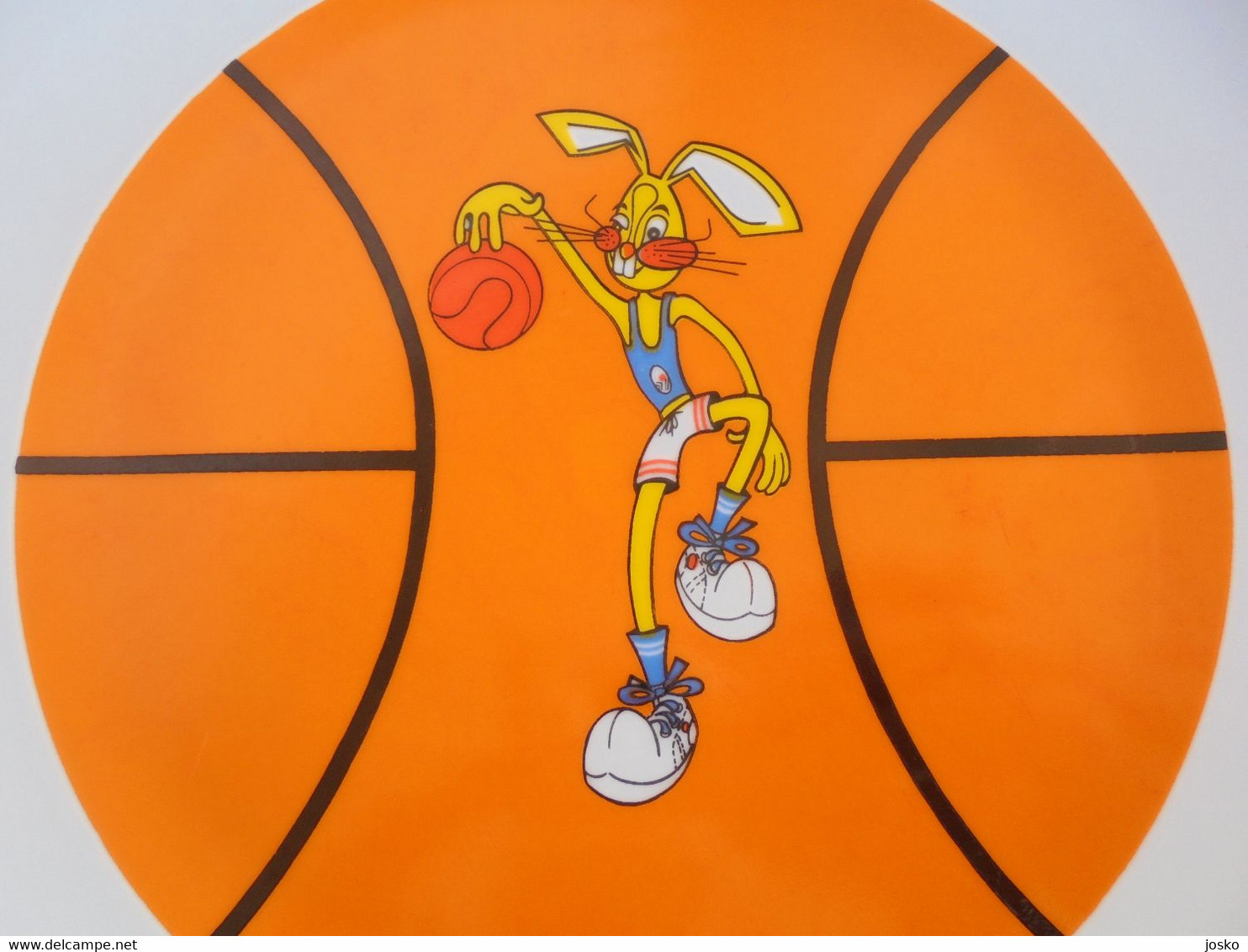 FIBA EuroBasket 1975 - Yugoslav Beautifull Old Porcelain Plate (Mascot) Basketball Basket-ball Pallacanestro Baloncesto - Habillement, Souvenirs & Autres