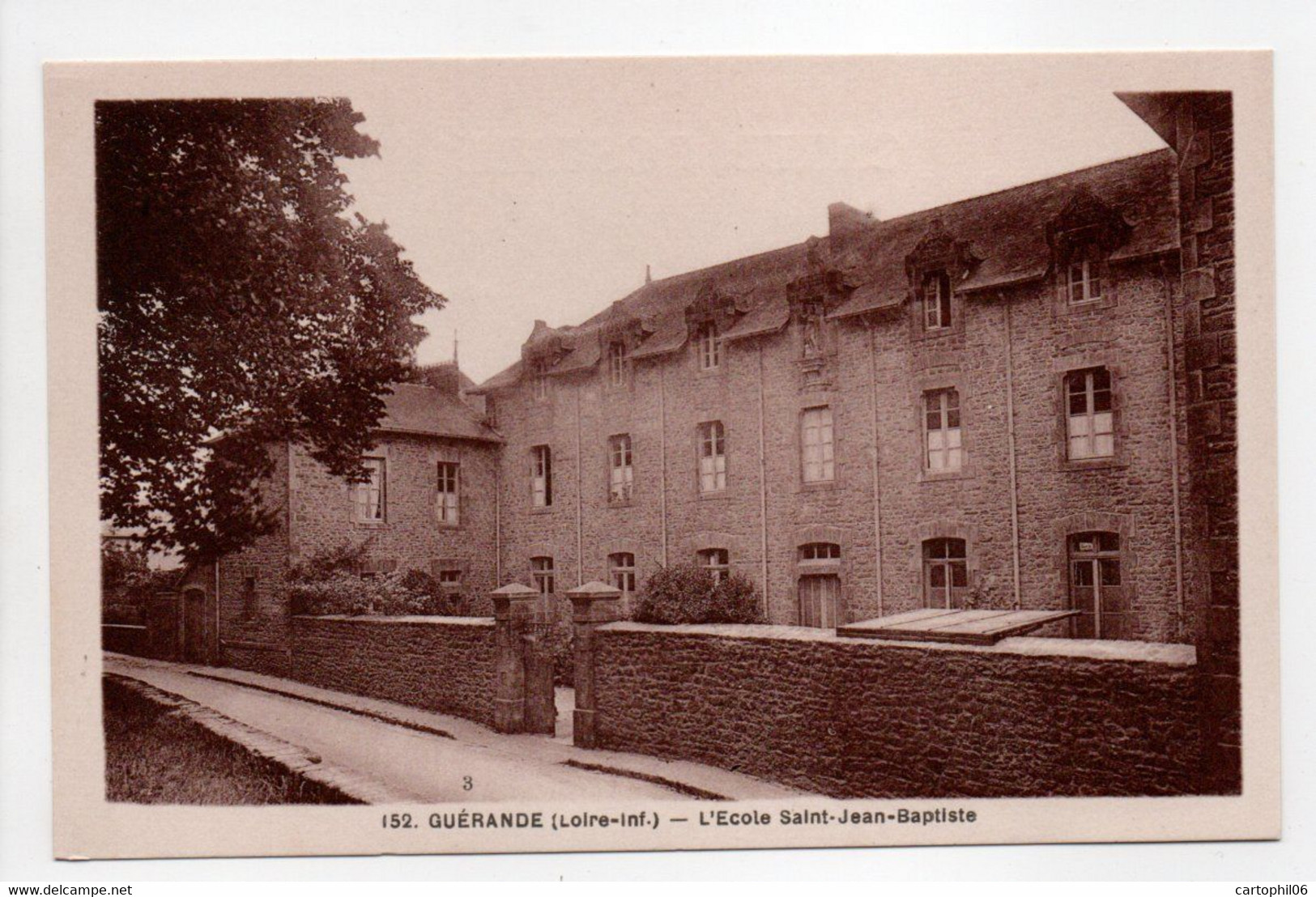 - CPA GUÉRANDE (44) - L'Ecole Saint-Jean-Baptiste - Edition Chapeau 152 - - Guérande