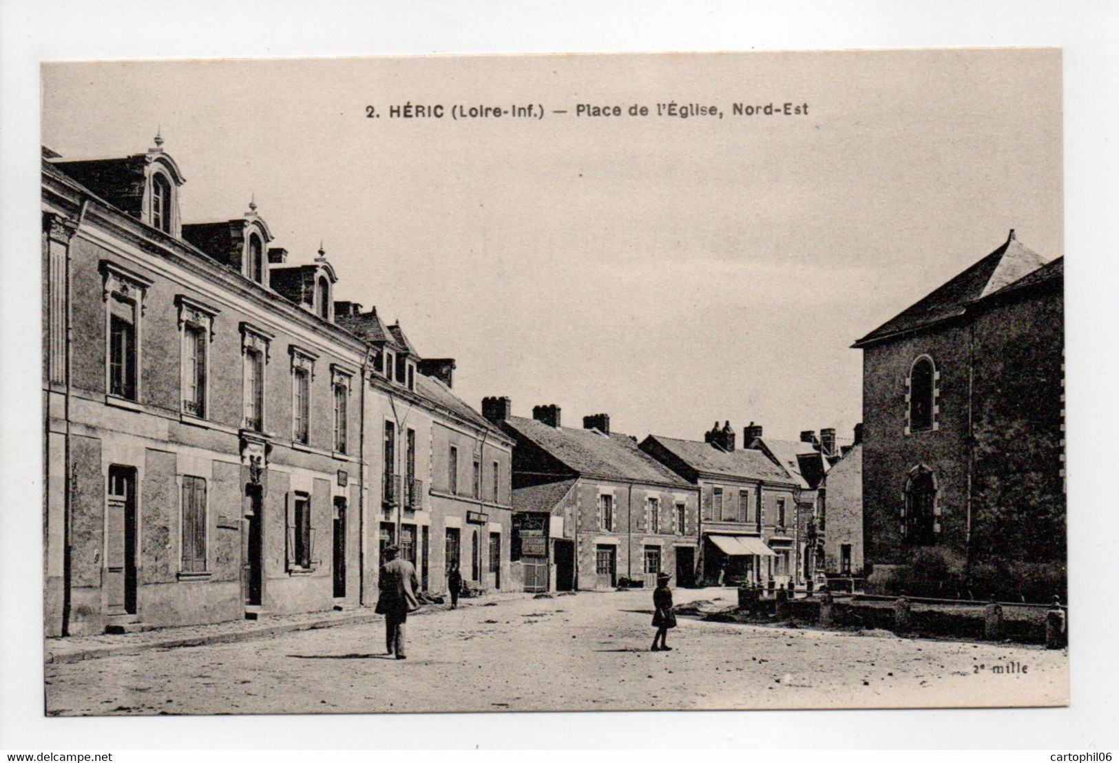 - CPA HÉRIC (44) - Place De L'Eglise, Nord-Est - Edition Chapeau N° 2 - - Sonstige & Ohne Zuordnung