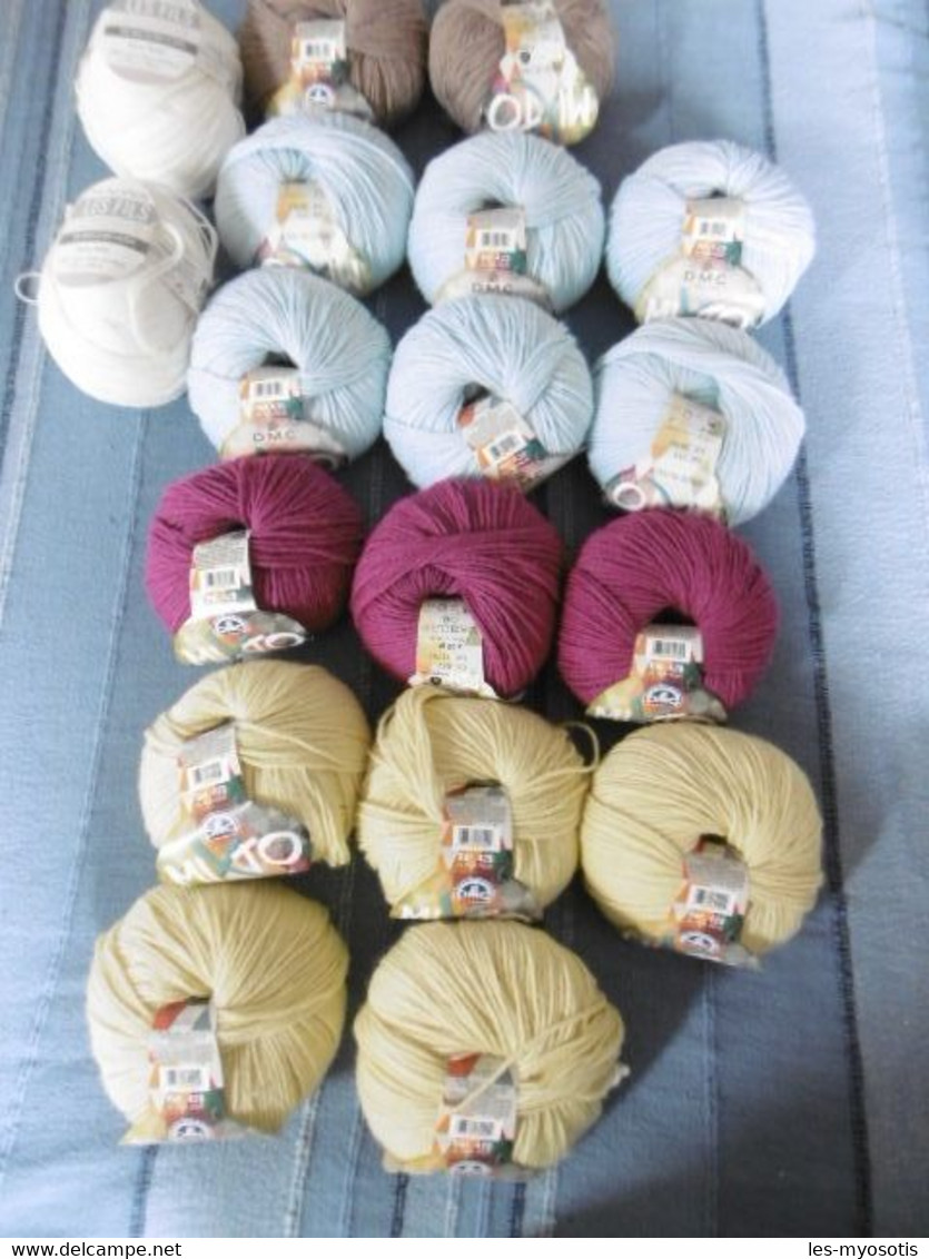Lot De 18 Pelotes De Laine DMC - Wool